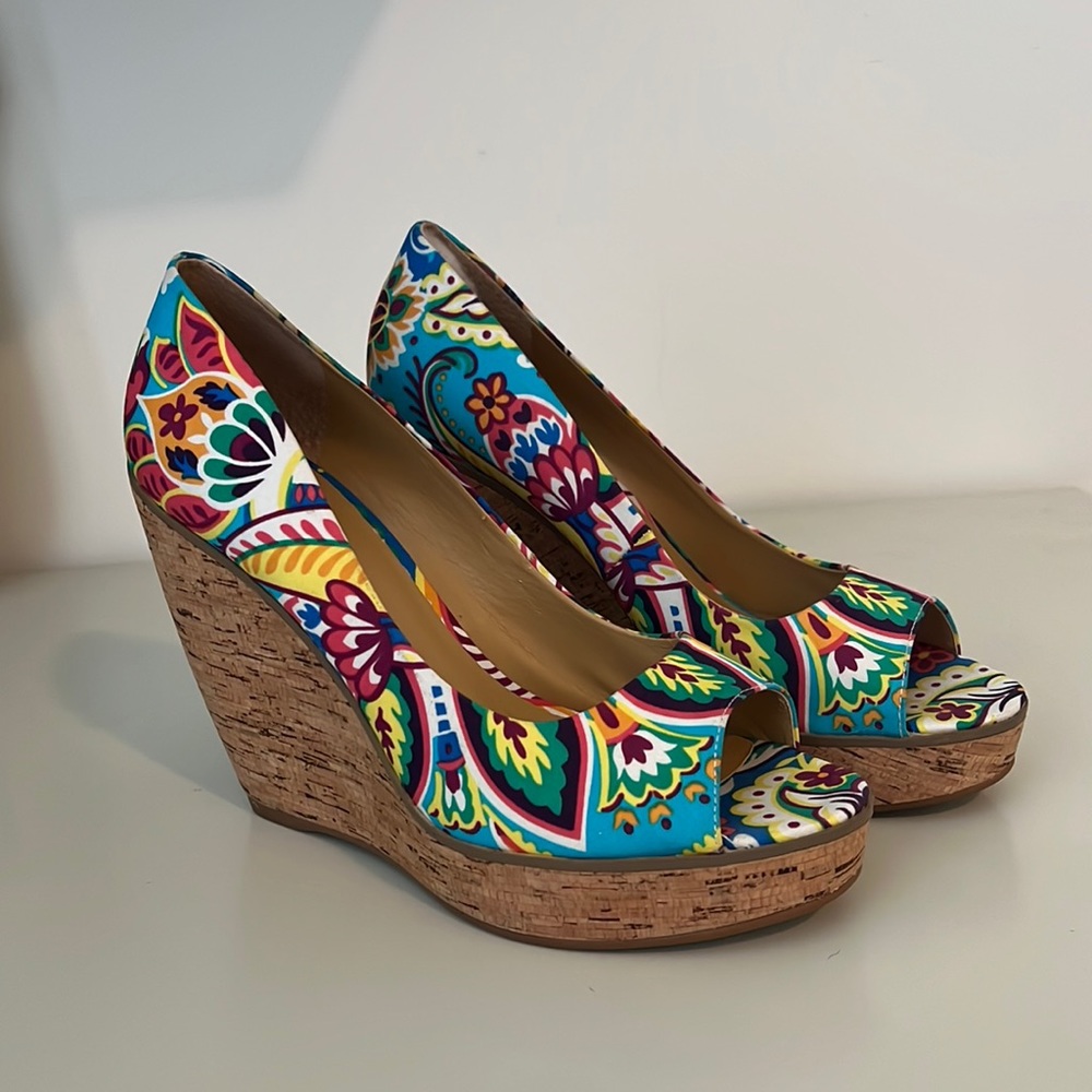 Nine West Floral Wedges 7.5